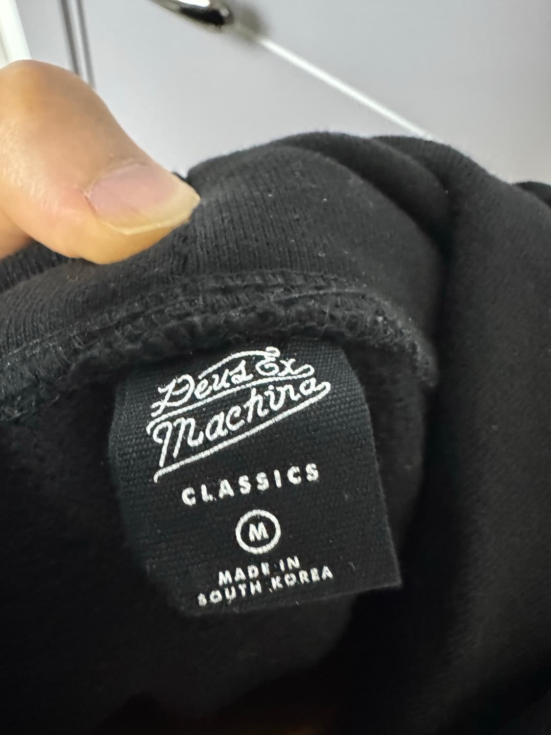 새상품) 데우스 엑스 마키나 서울 M 후드티  상품이미지4