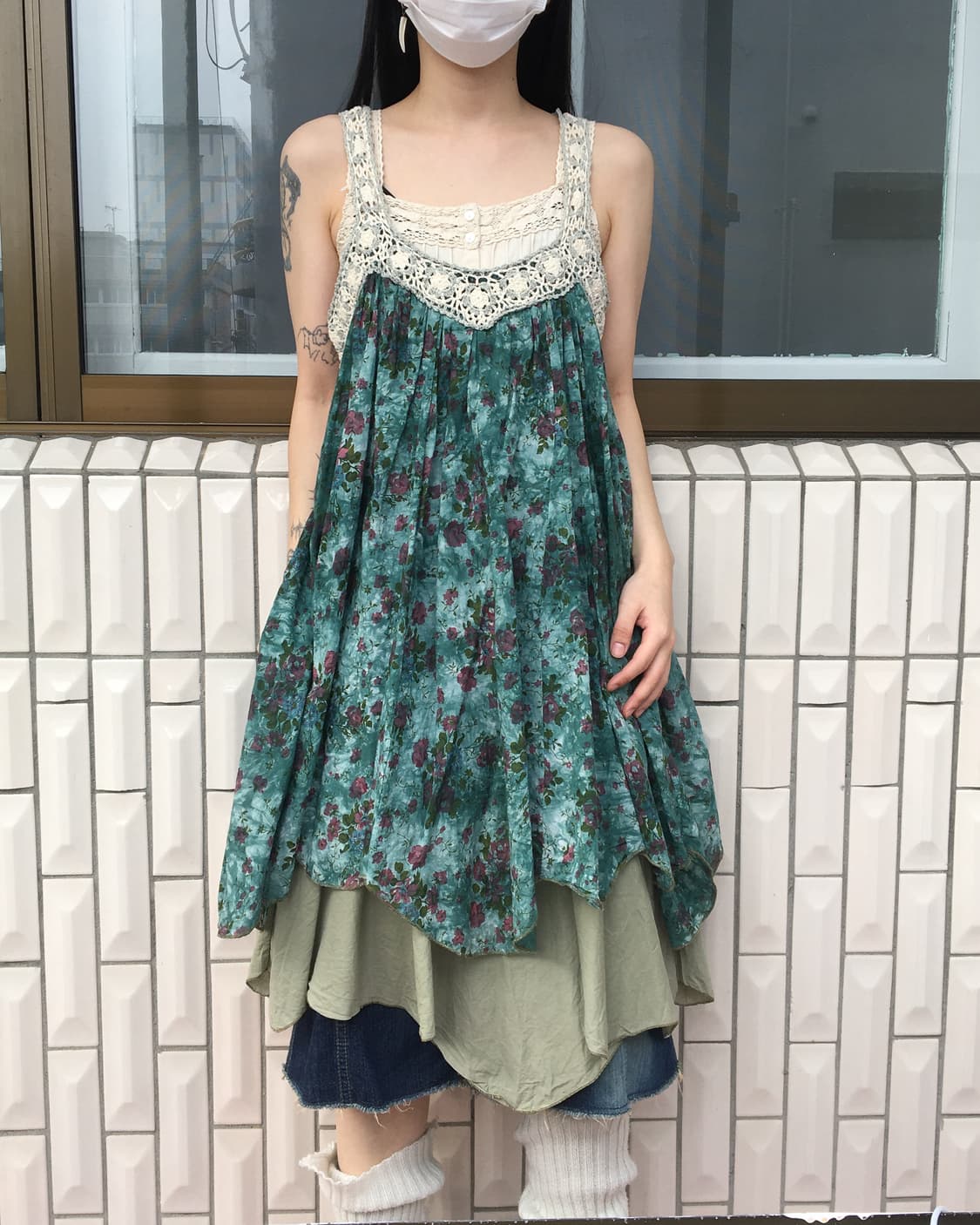 Crochet trimming unbalanced sleeveless o 상품이미지1