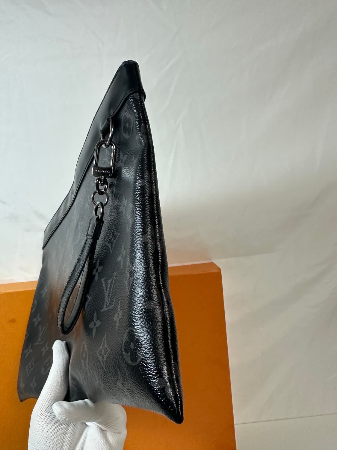 루이비통 디스커버리 클러치 + 드라곤느 키링 (GM/OS)  상품이미지4