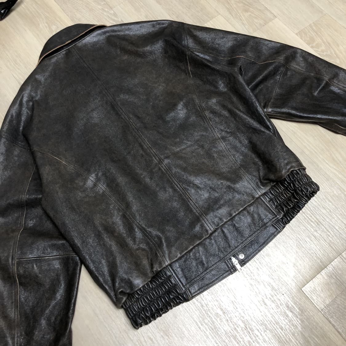 (XXL) 도프 제이슨 프리미엄 램스킨 베지터블 컷오프 커브드 보머 자켓 상품이미지8