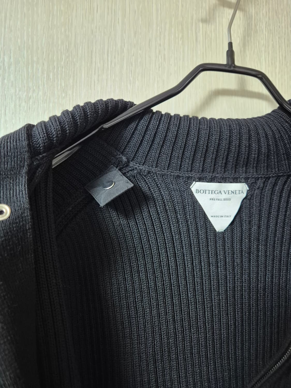 (정품)  보테가베네타 하이넥  니트 집업 M  21년 상품이미지7