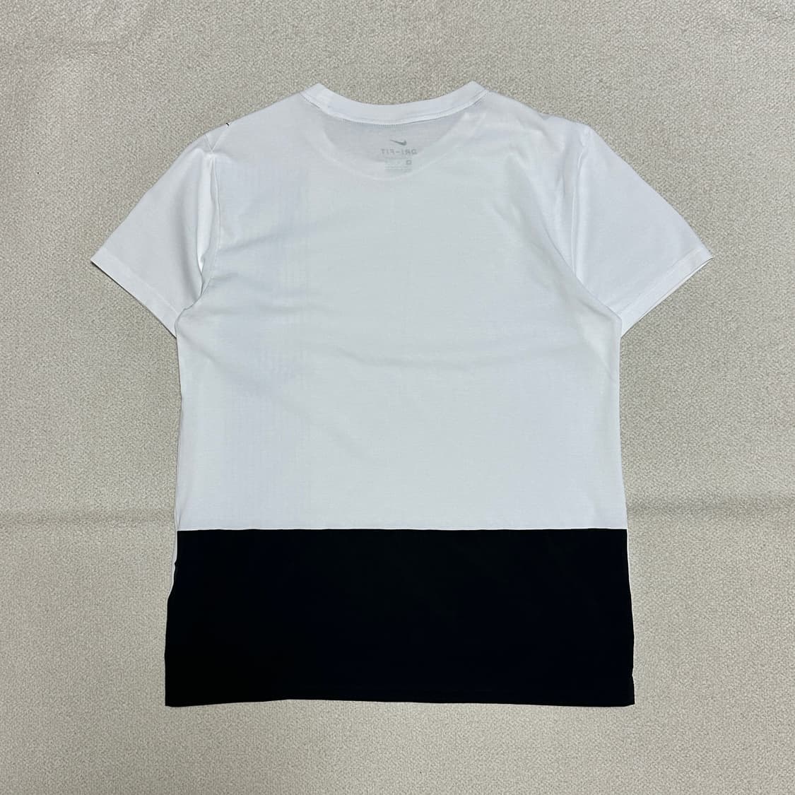 나이키 드라이 핏 숏슬리브 탑 상품이미지2