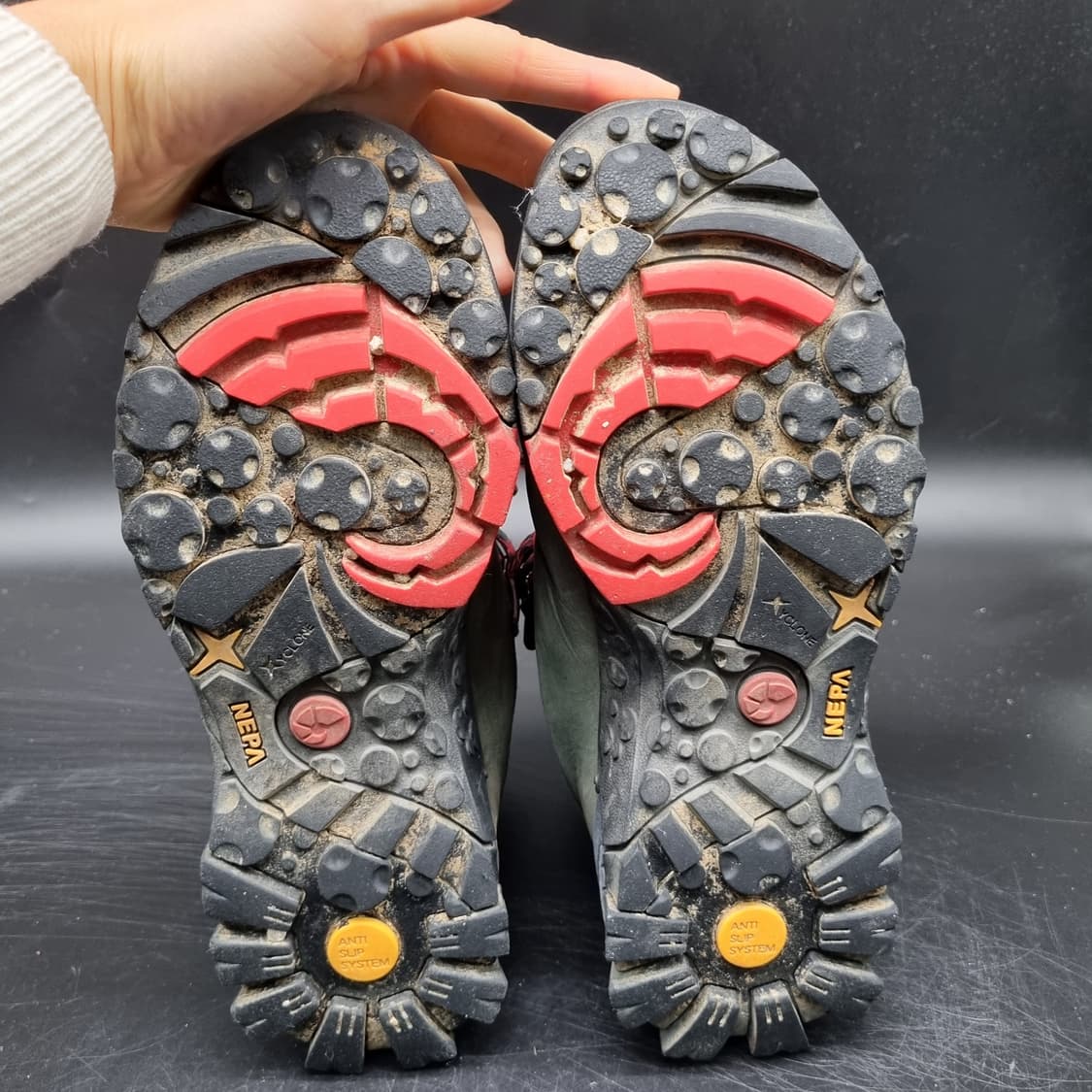 네파 등산화250  상품이미지3