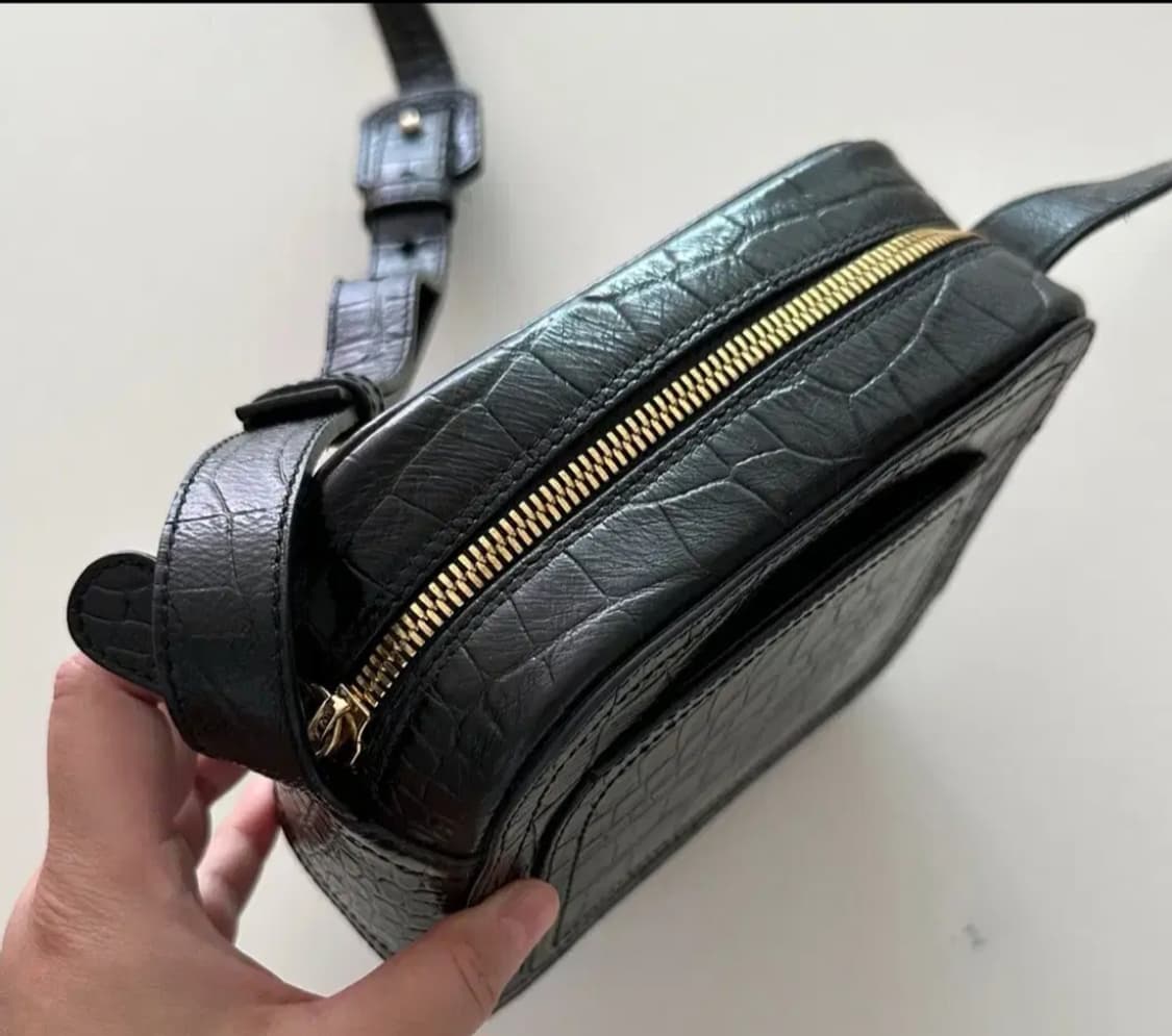 아페쎄 크로스백 블랙 상품이미지3