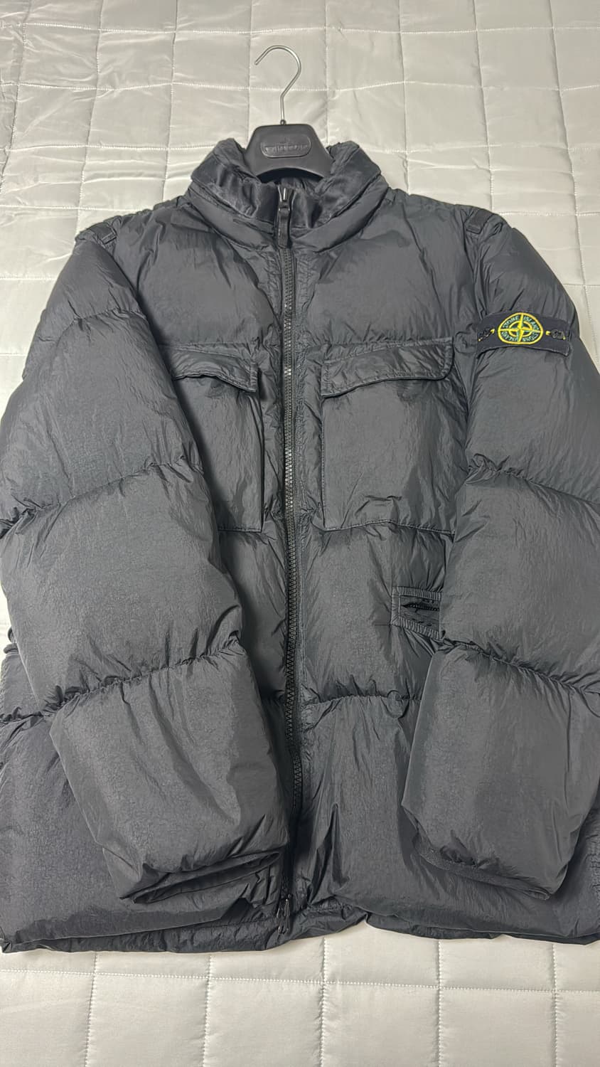 스톤아일랜드 크링클랩스 22FW L 판매 상품이미지1