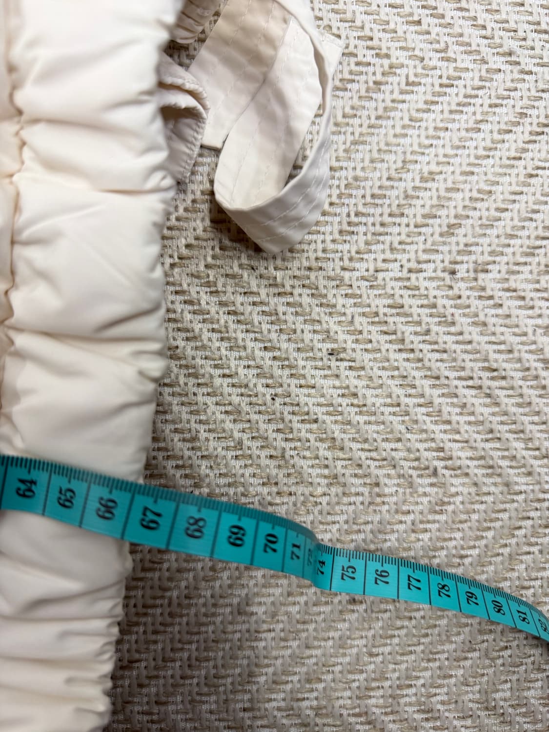 정품) O2ND 오즈세컨 한섬 퍼 포인트 패딩 55 상품이미지10