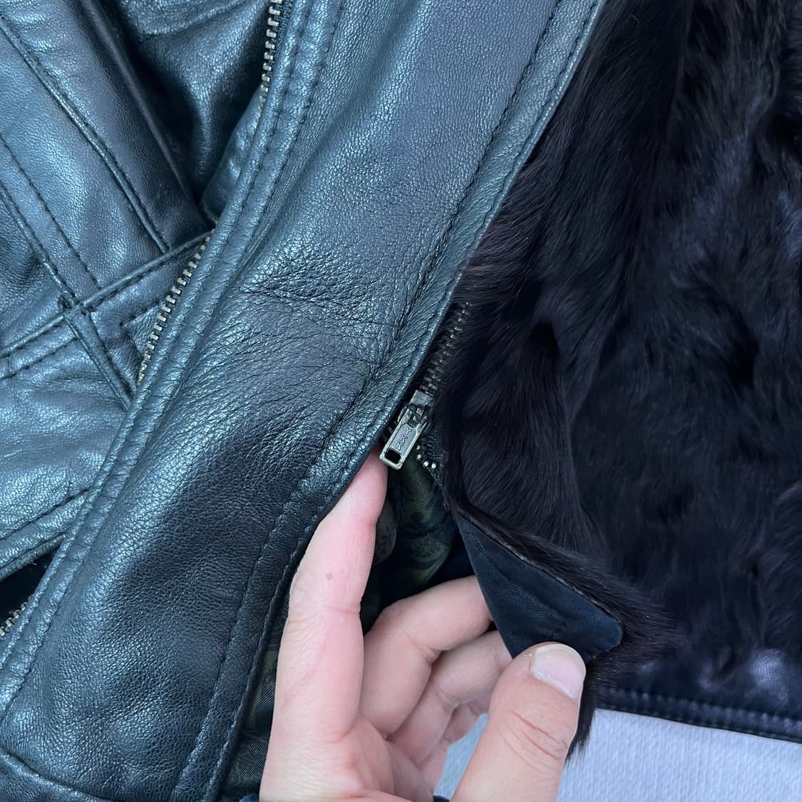 100 입생로랑 투웨이 퍼카라 램스킨 가죽 자켓 상품이미지8