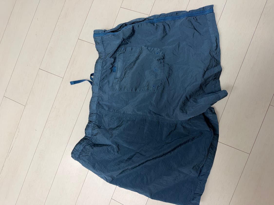 스톤아일랜드 반바지 L 사이즈 상태 9.6/10  사진찍고 절대 안입습니 상품이미지5