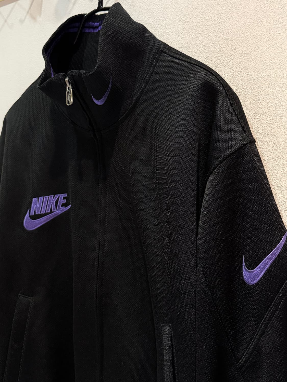 90's NIKE 나이키 퍼플 스우시 포인트 블랙 트랙 재킷 상품이미지1