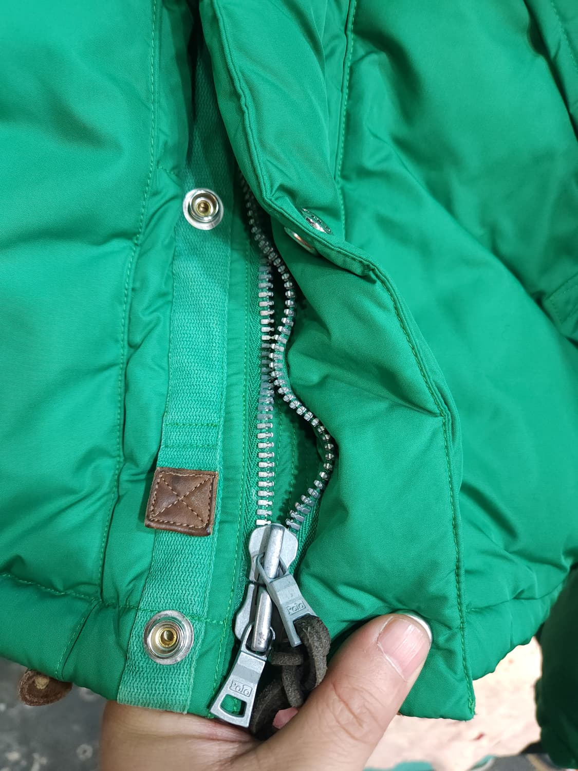 폴로 랄프로렌 그린 푸퍼 다운 자켓
​
 상품이미지6