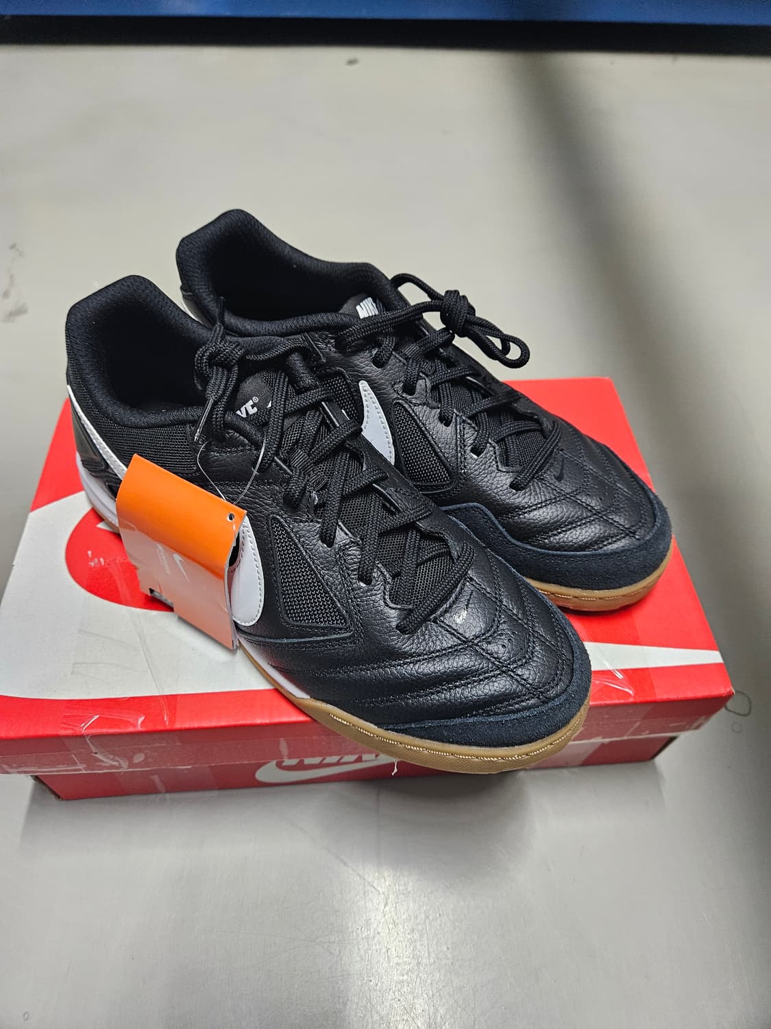 나이키가토 M - 블랙:검 라이트 브라운:화이트 / HQ6019-001 상품이미지2