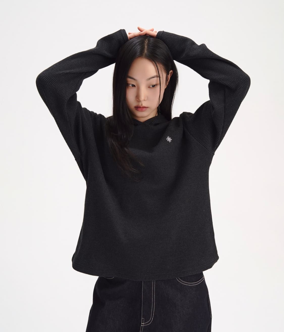 와플 핑거홀 후드 차콜 상품이미지1