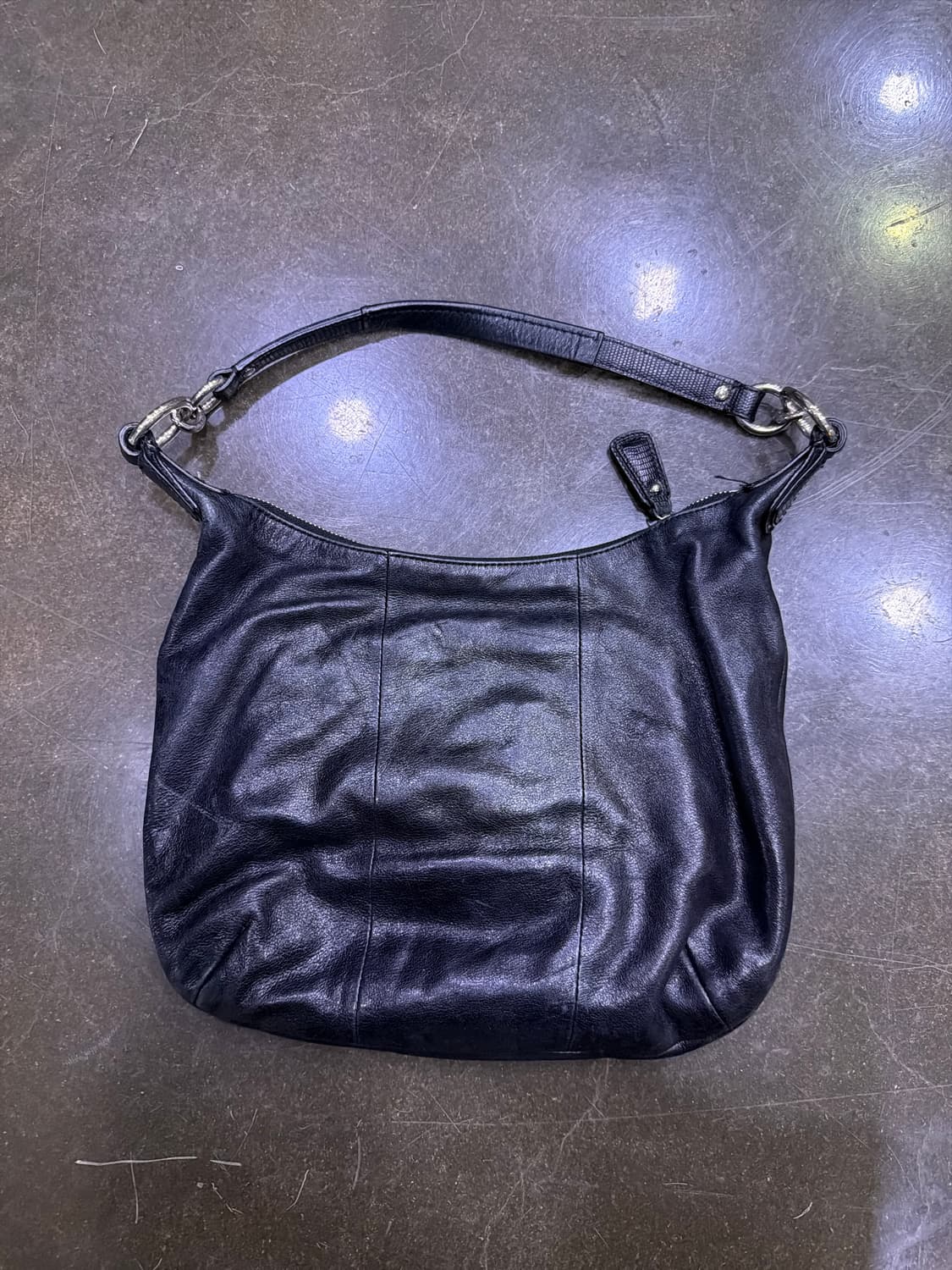 코치 크리스틴 레더 호보 숄더백 상품이미지2