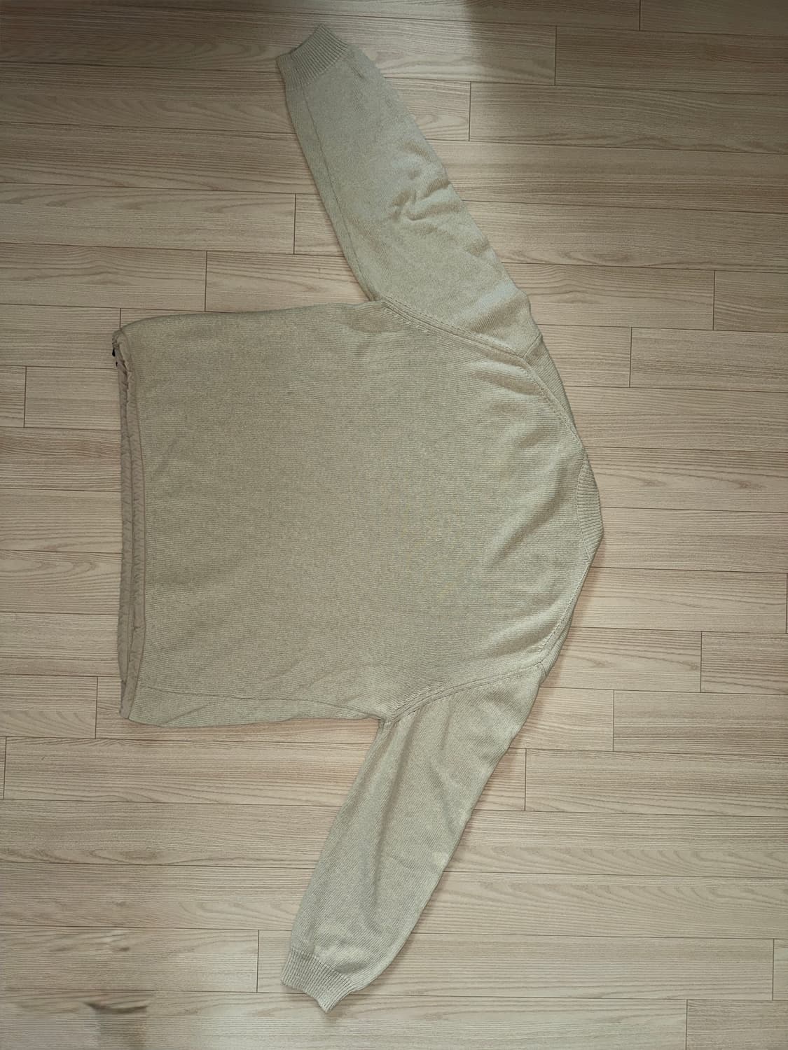 모이프 22aw 크루넥 니트 2사이즈 판매합니다 상품이미지3