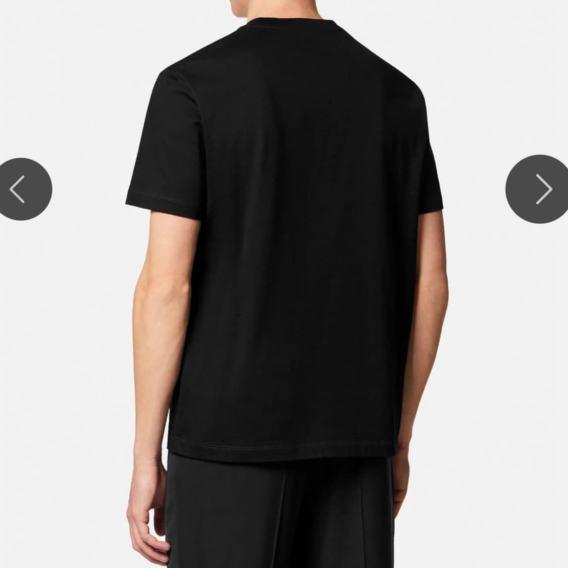 VERSACE 베르사체 엠보 로고 티셔츠 블랙 상품이미지4