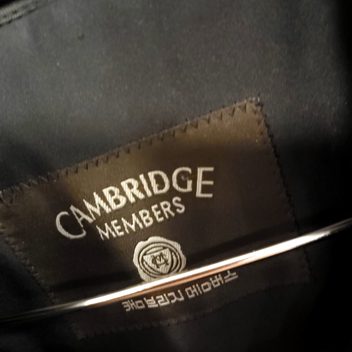 캠브리지 멤버스 차콜 하프 패딩 상품이미지3