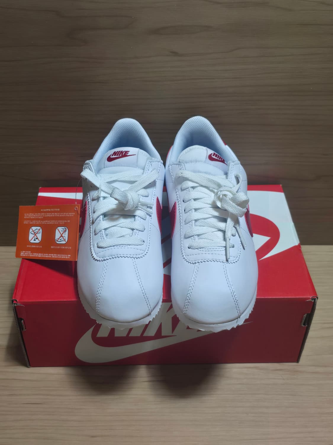 새제품)나이키 우먼 코르테즈 바사티레드 팝니다. 상품이미지2