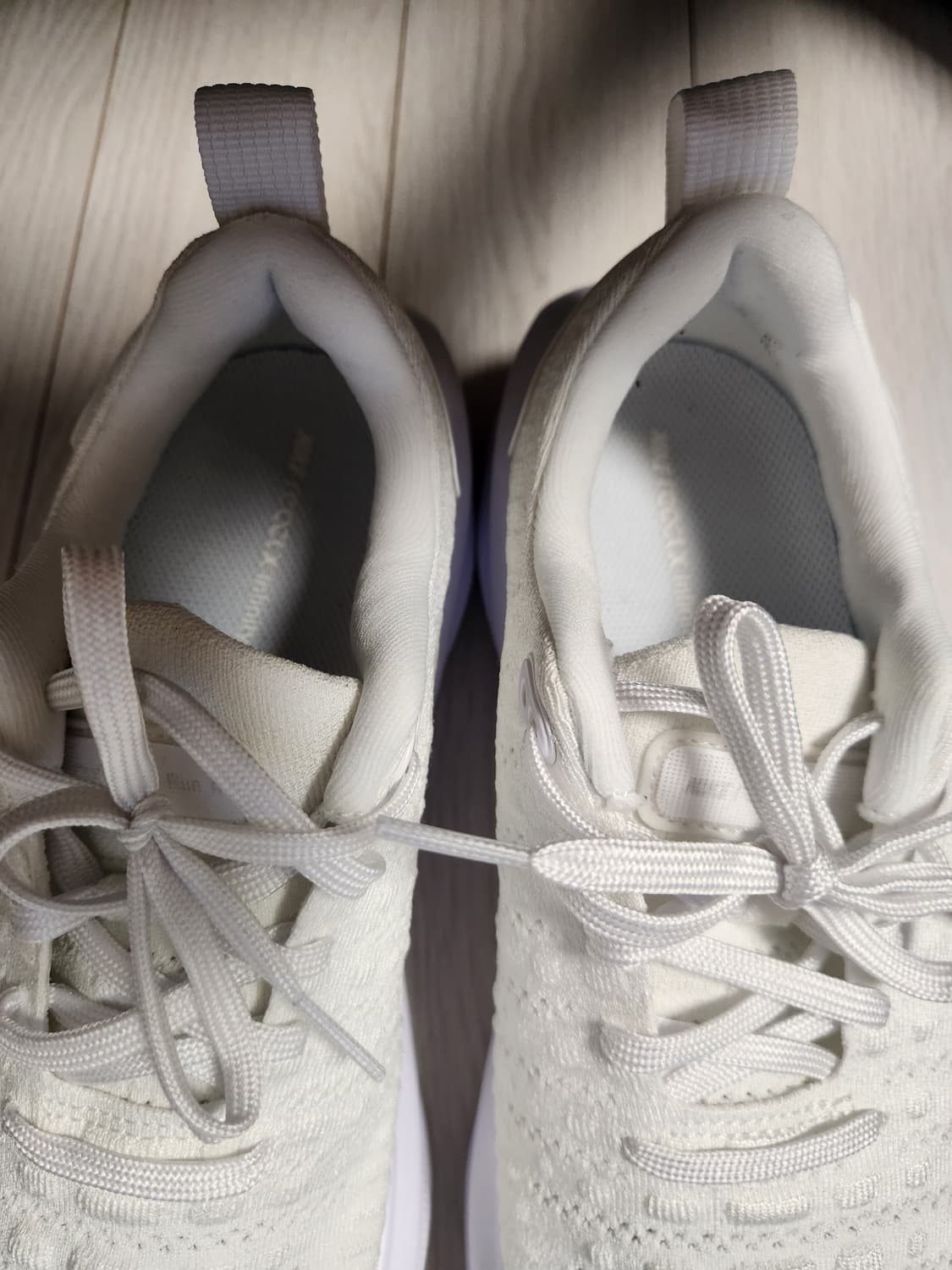 나이키 운동화 인피니티 런 4 DR2665-103 러닝화 사이즈255

 상품이미지7