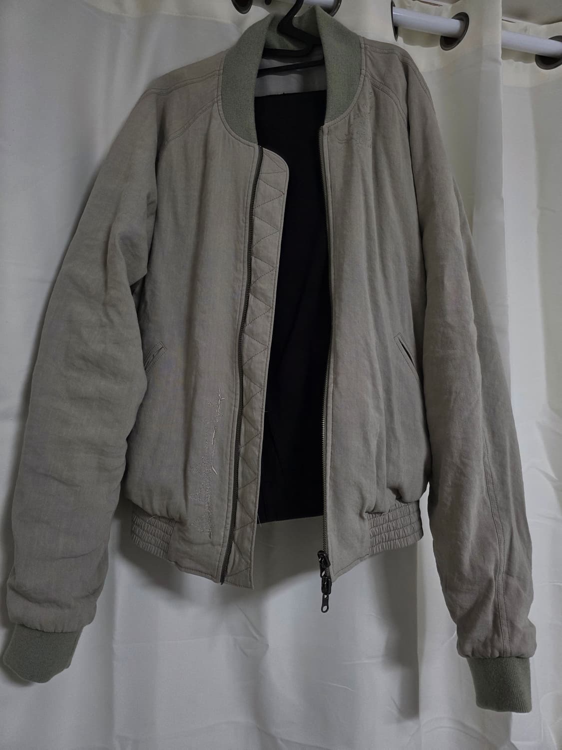 [4] 23FW HYEIN SEO 봄버자켓 아이보리 컬러 상품이미지1