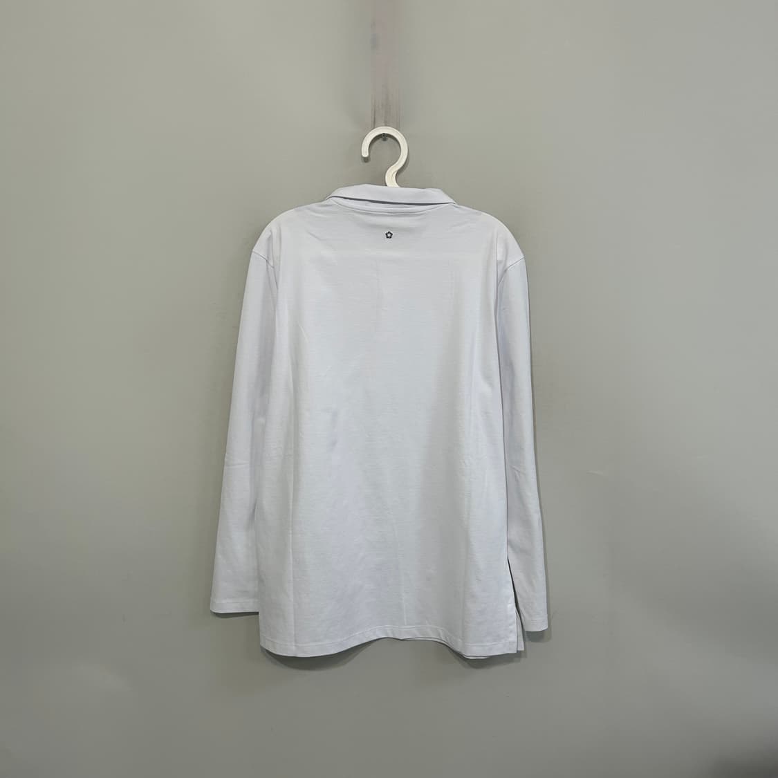 뮬라웨어 남성 티셔츠 105 화이트 상태최상 상품이미지2