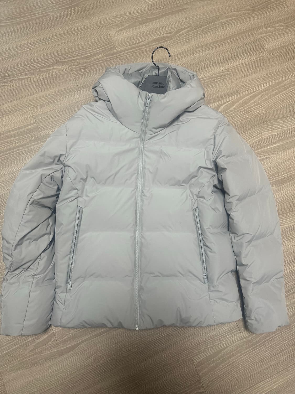 유니클로 심리스 다운파카 m 팝니다 상품이미지1