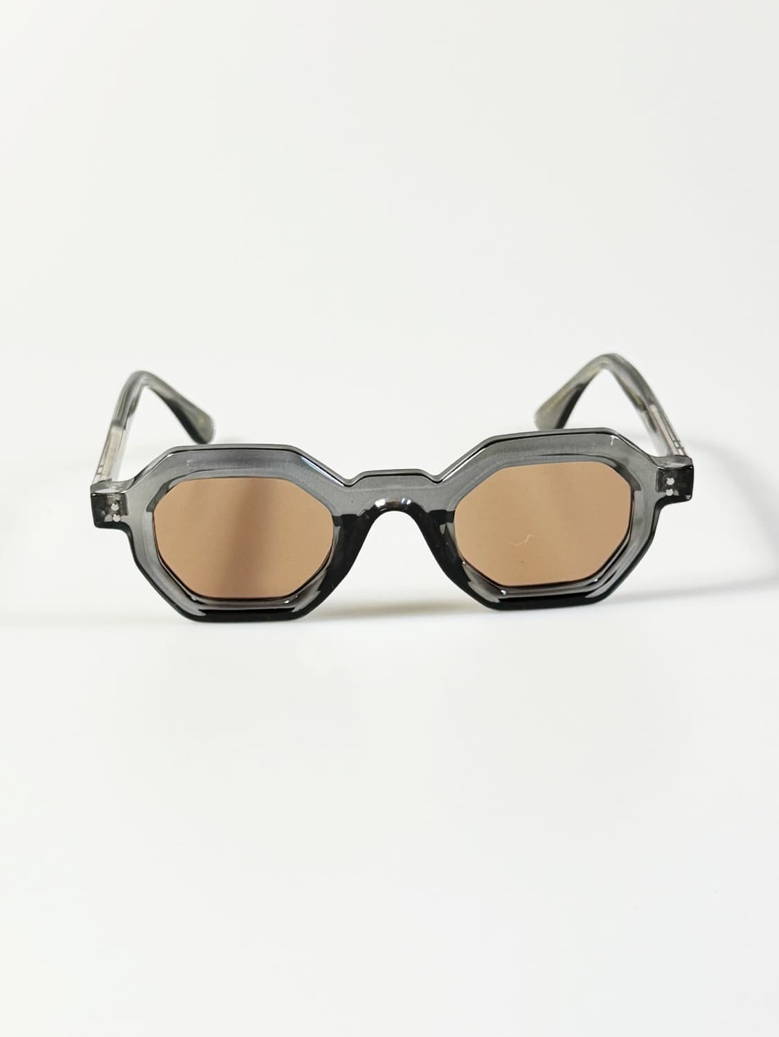 CANAAN 볼드 스퀘어 프레임 빈티지 틴트 선글라스 상품이미지1