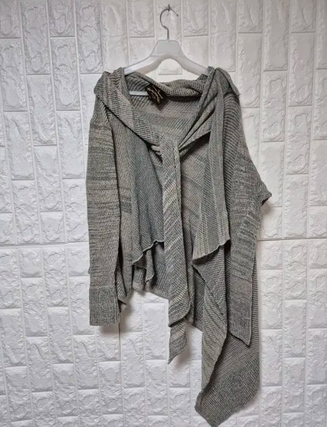 비비안웨스트우드 비대칭 스카프 가디건  상품이미지2