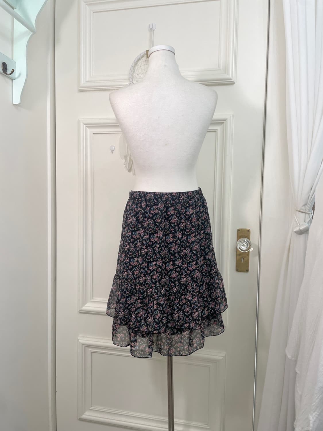 black flower ruffle banding midi skirt 상품이미지3
