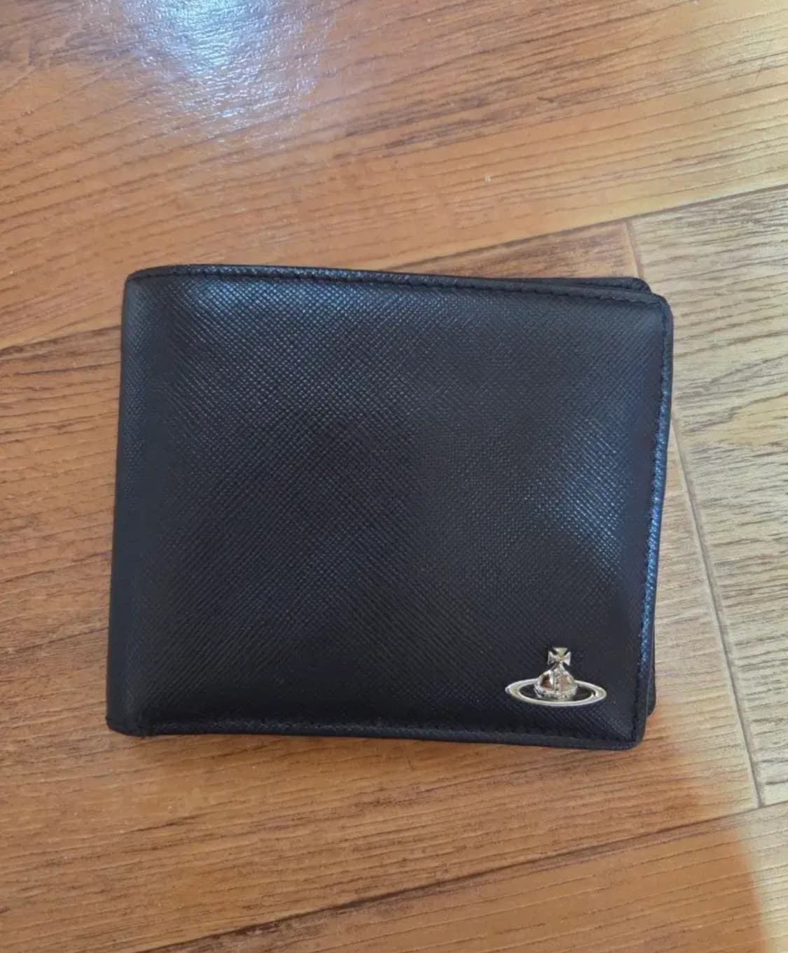 [급처]비비안웨스트 우드 은장로고 반지갑 상품이미지1