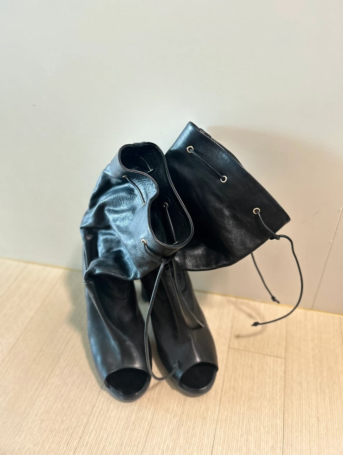 FENDII 펜디 앵클부츠 11cm 상품이미지1