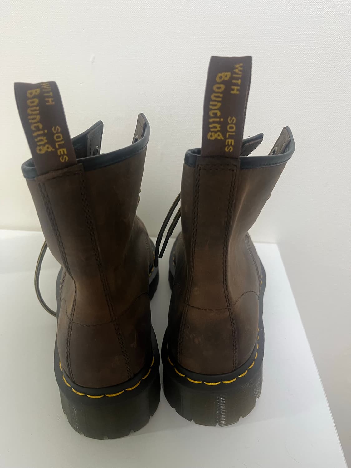 닥터마틴 브라운 270 상품이미지2