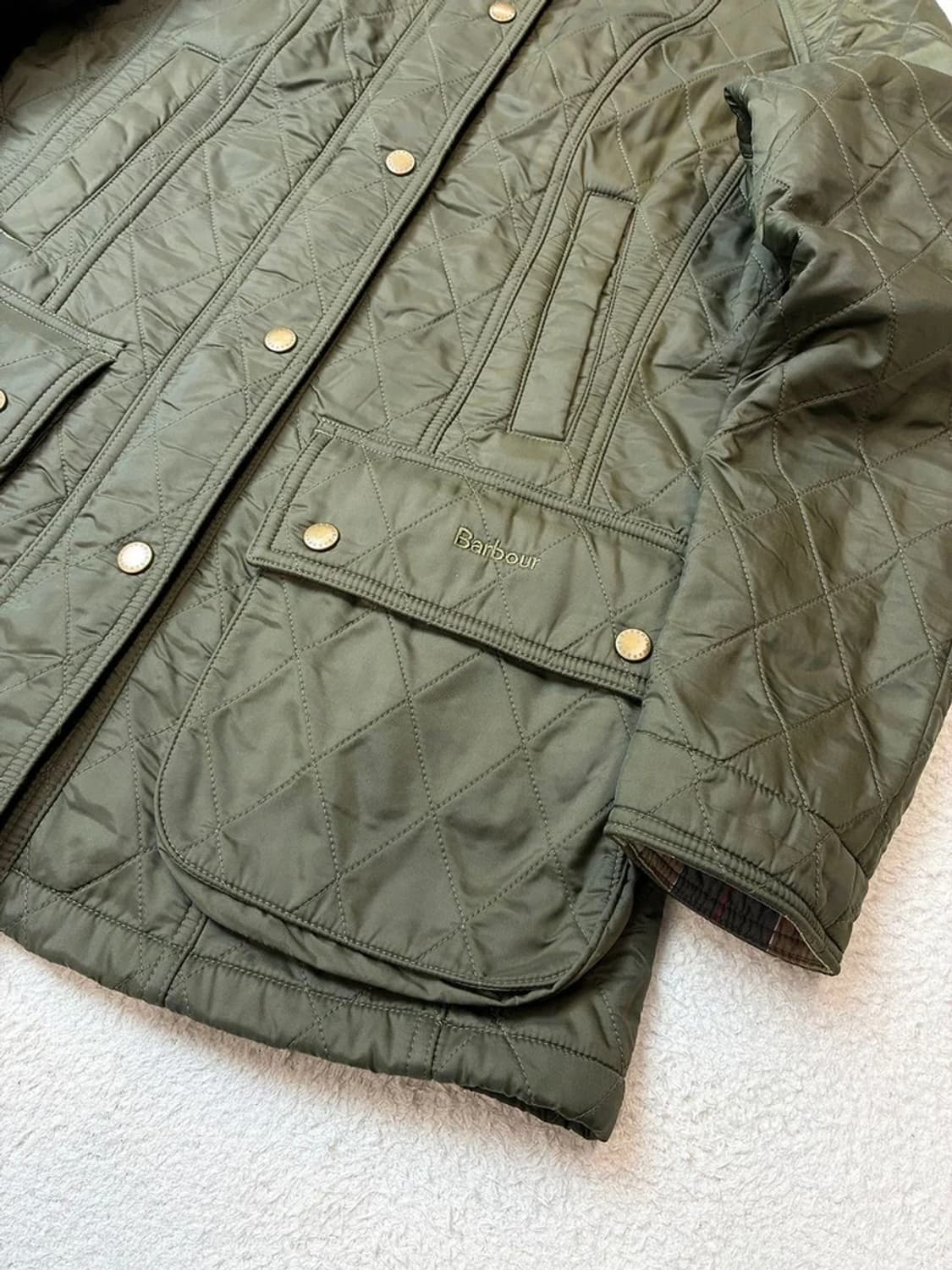 바버 23FW 비드넬 폴라 퀼트 재킷 PN6284 상품이미지5