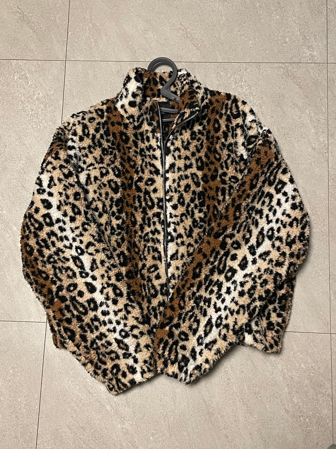 호피 크롭 뽀글이 상품이미지1