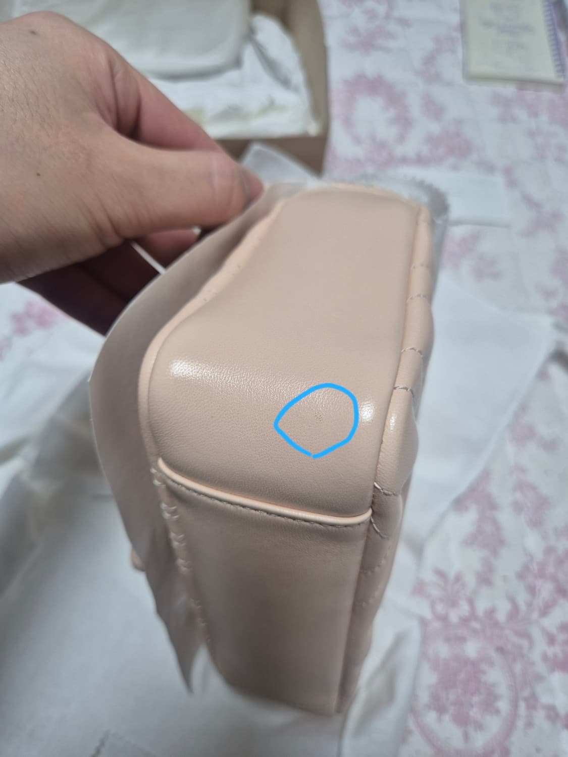 구찌 GG 마몽 스몰 숄더백 소프트 핑크 컬러입니다.
(모델번호 8372 상품이미지10