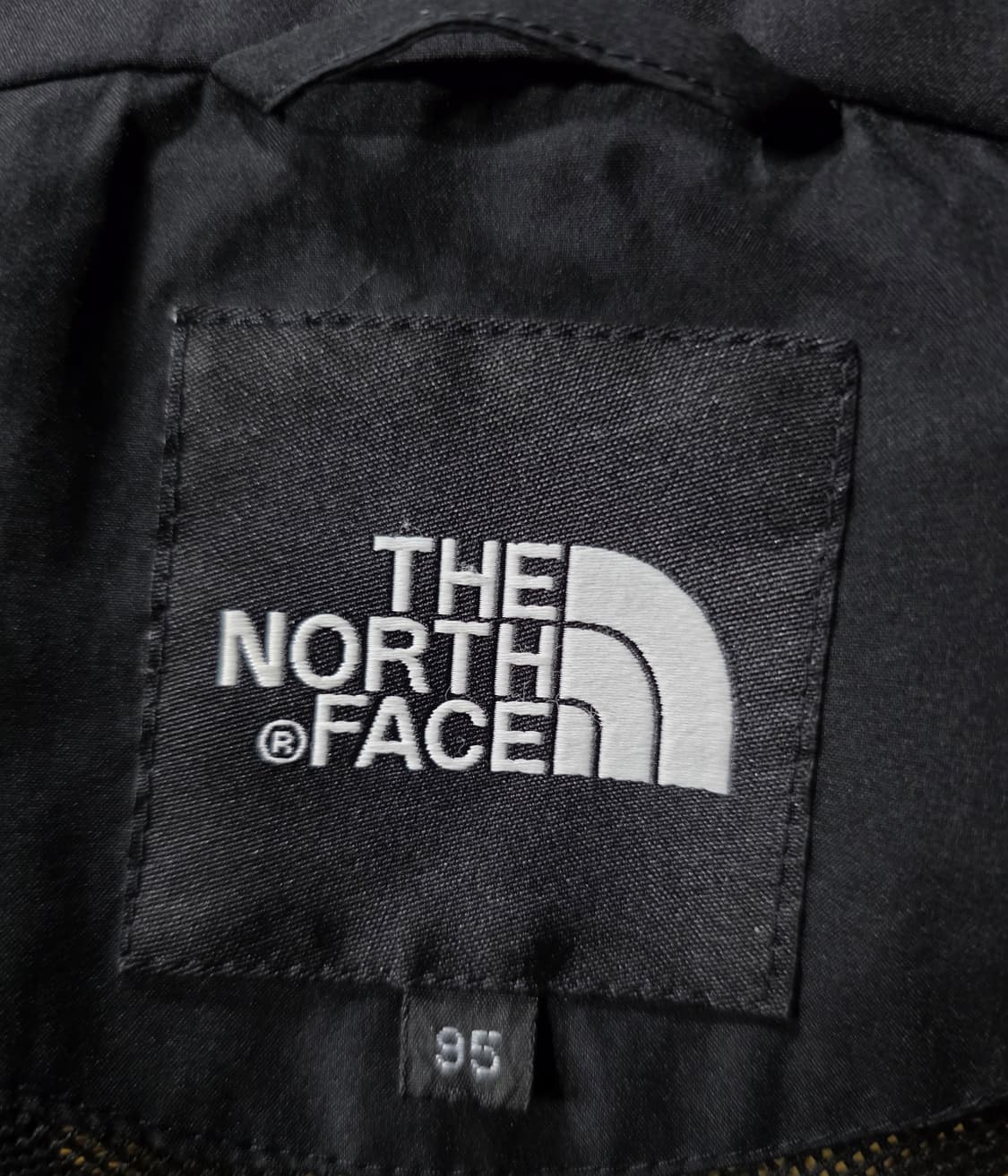 노스페이스 고어택스 여성 바람막이자켓.  
싸이즈 95 XL.   A급
 상품이미지6