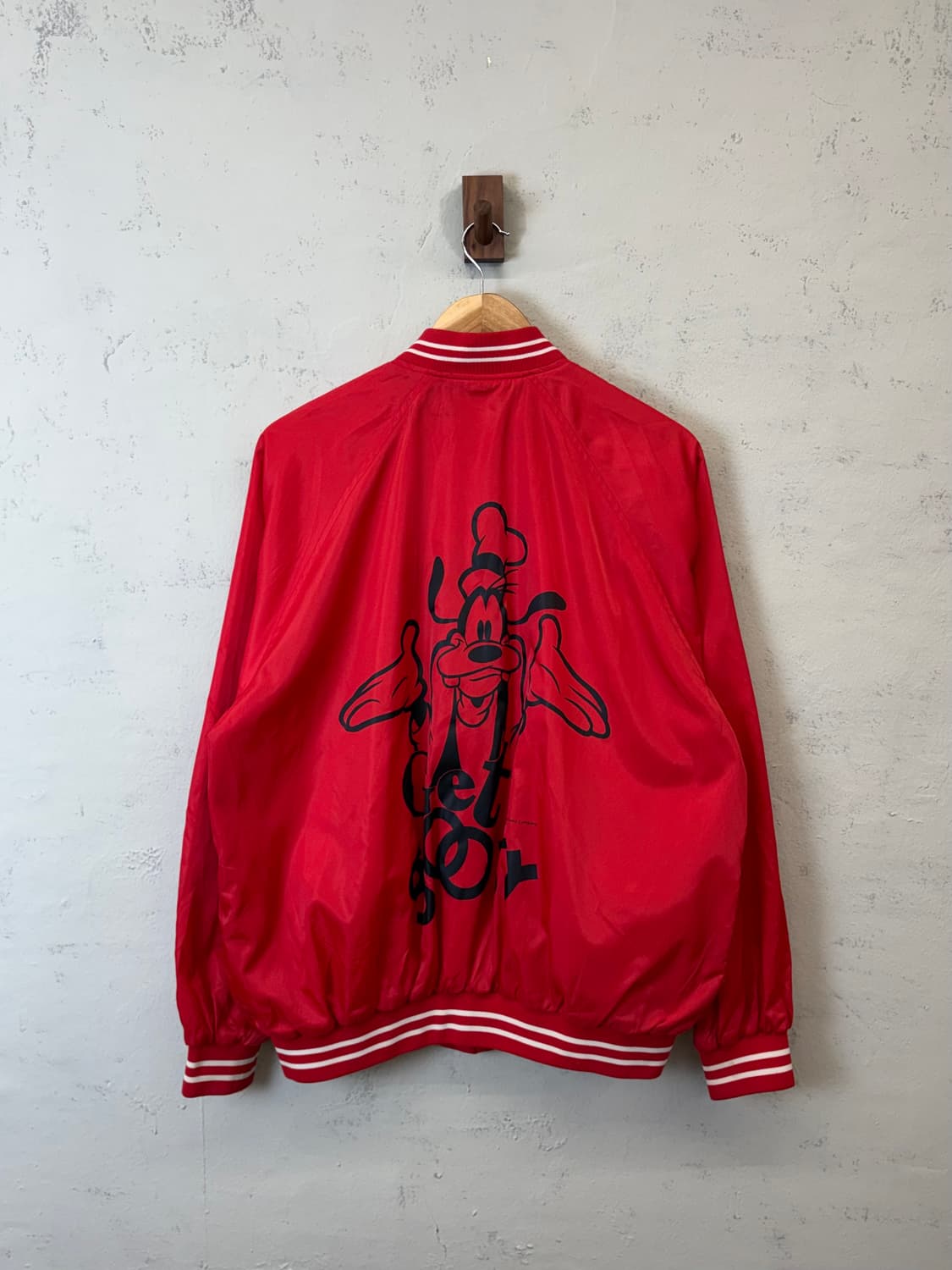 디즈니 90s 구피 스타디움 자켓 레드 상품이미지2