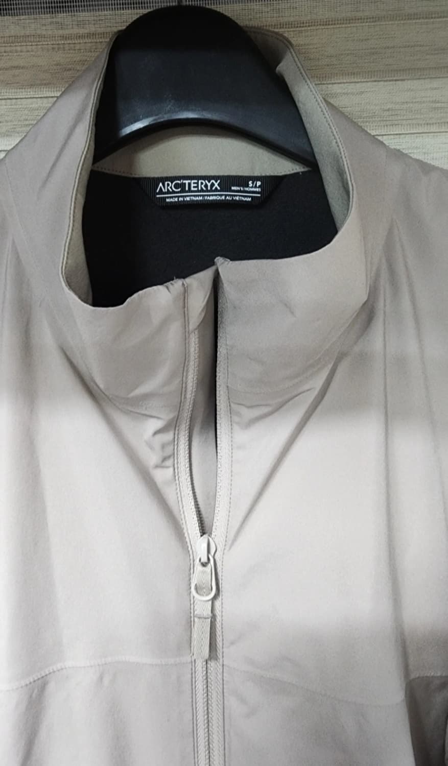 아크테릭스   솔라노  논후드  상품이미지3