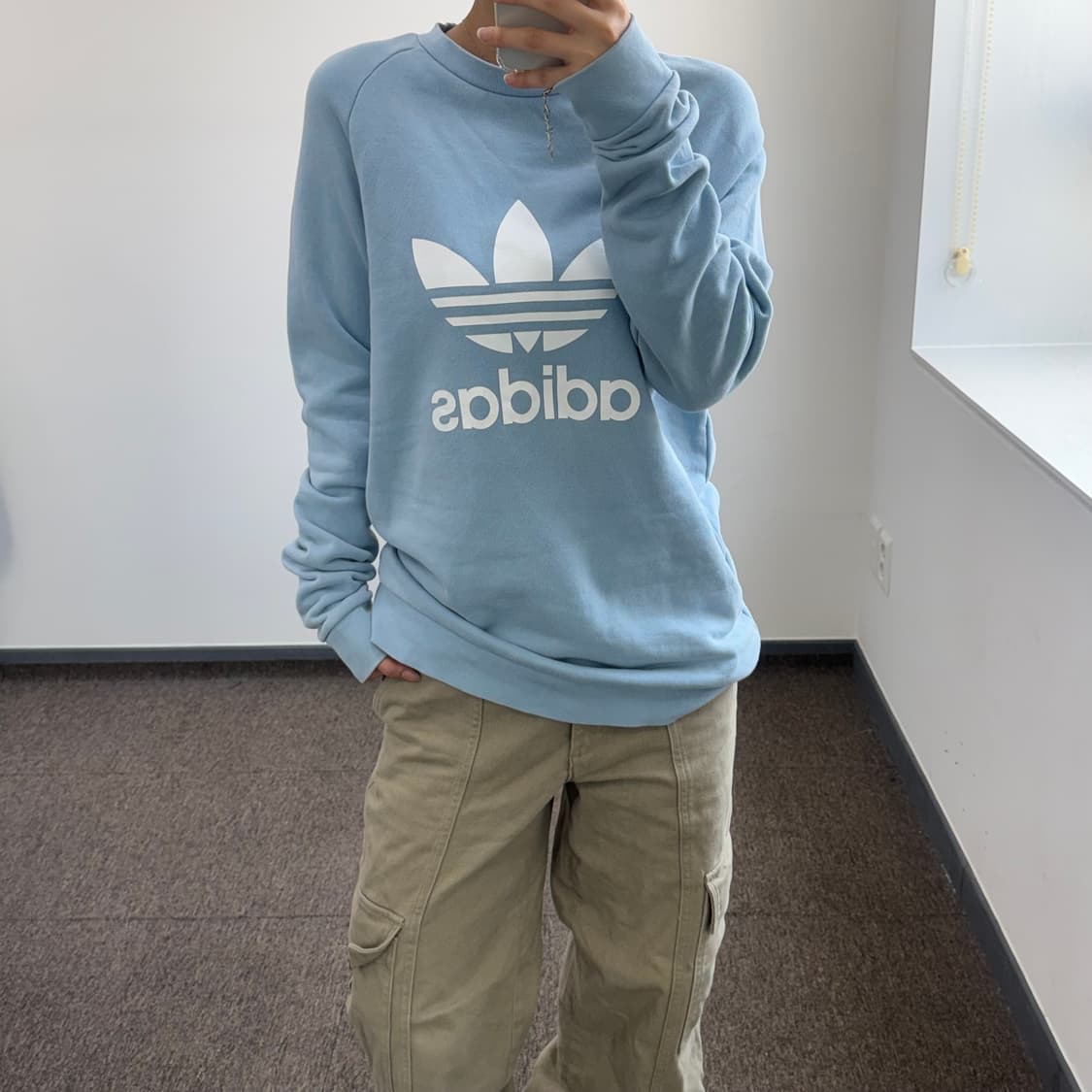 Adidas 아디다스 빅 파이어로고 라이트 블루 맨투맨  상품이미지2