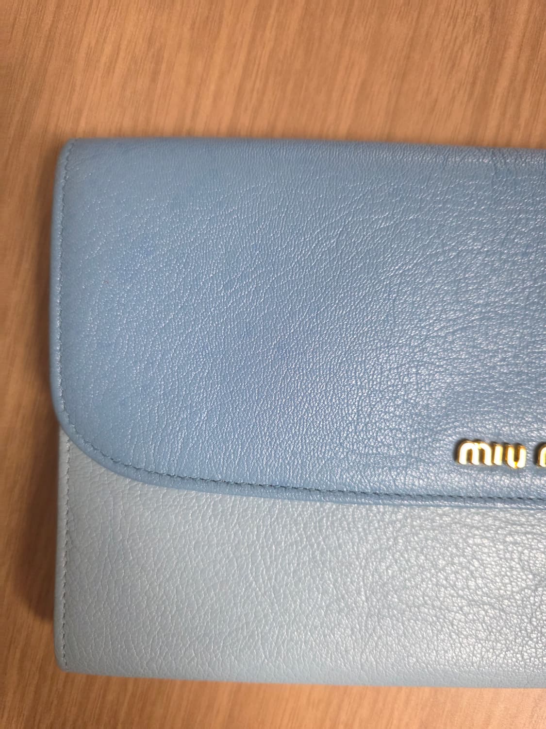 미우미우 장지갑 겸 클러치백 상품이미지2