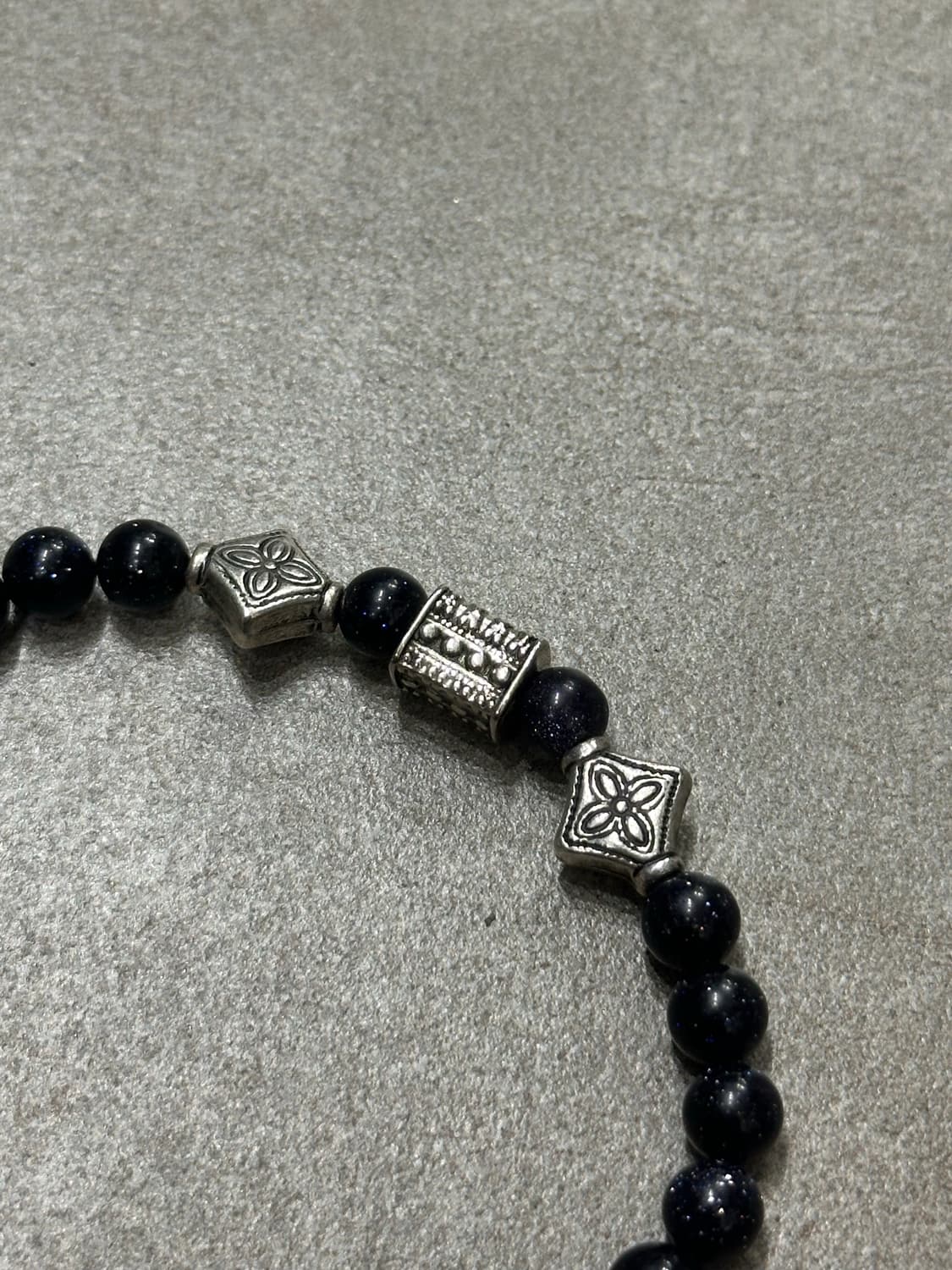 Black temple - 검정 템플 팔찌 상품이미지2