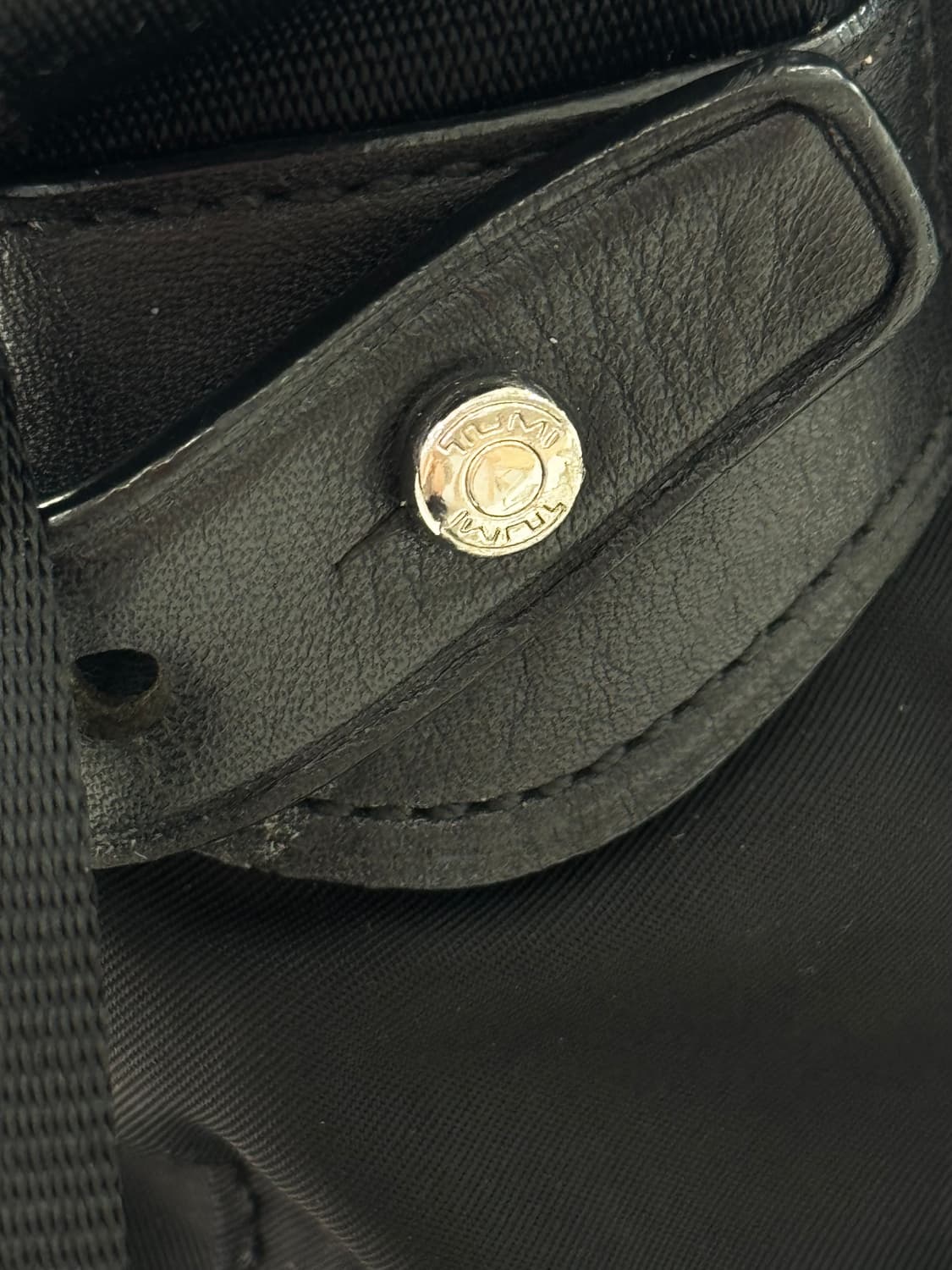 투미 나일론 크로스백 상품이미지8