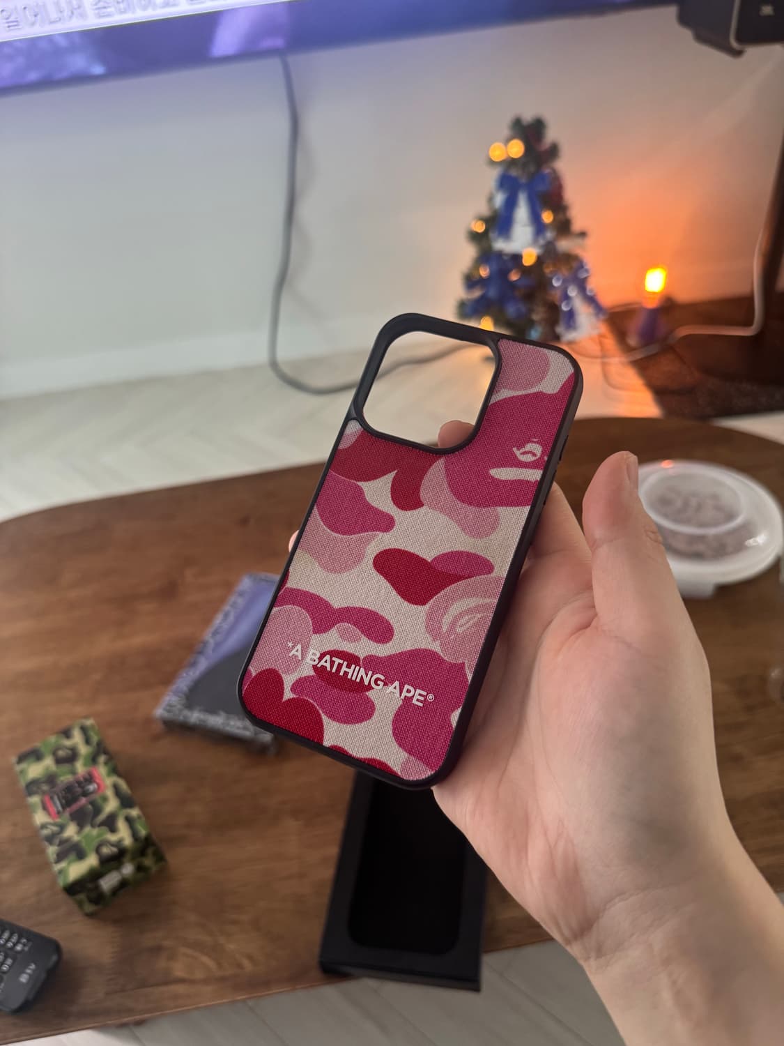 베이프 아이폰15프로 폰캐이스 핑크 판매합니다 상품이미지2