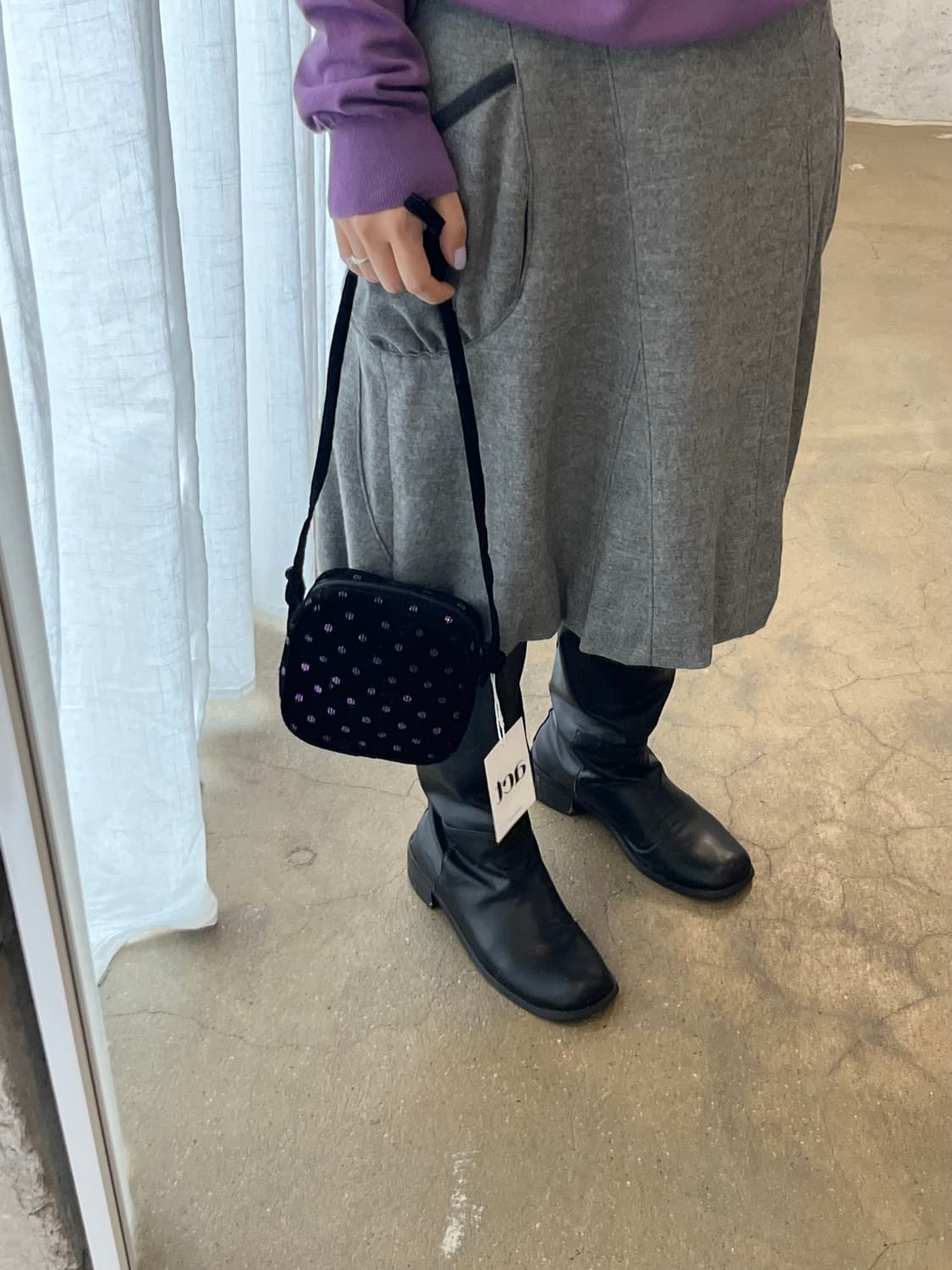 도트 패턴 벨벳 미니백  상품이미지3