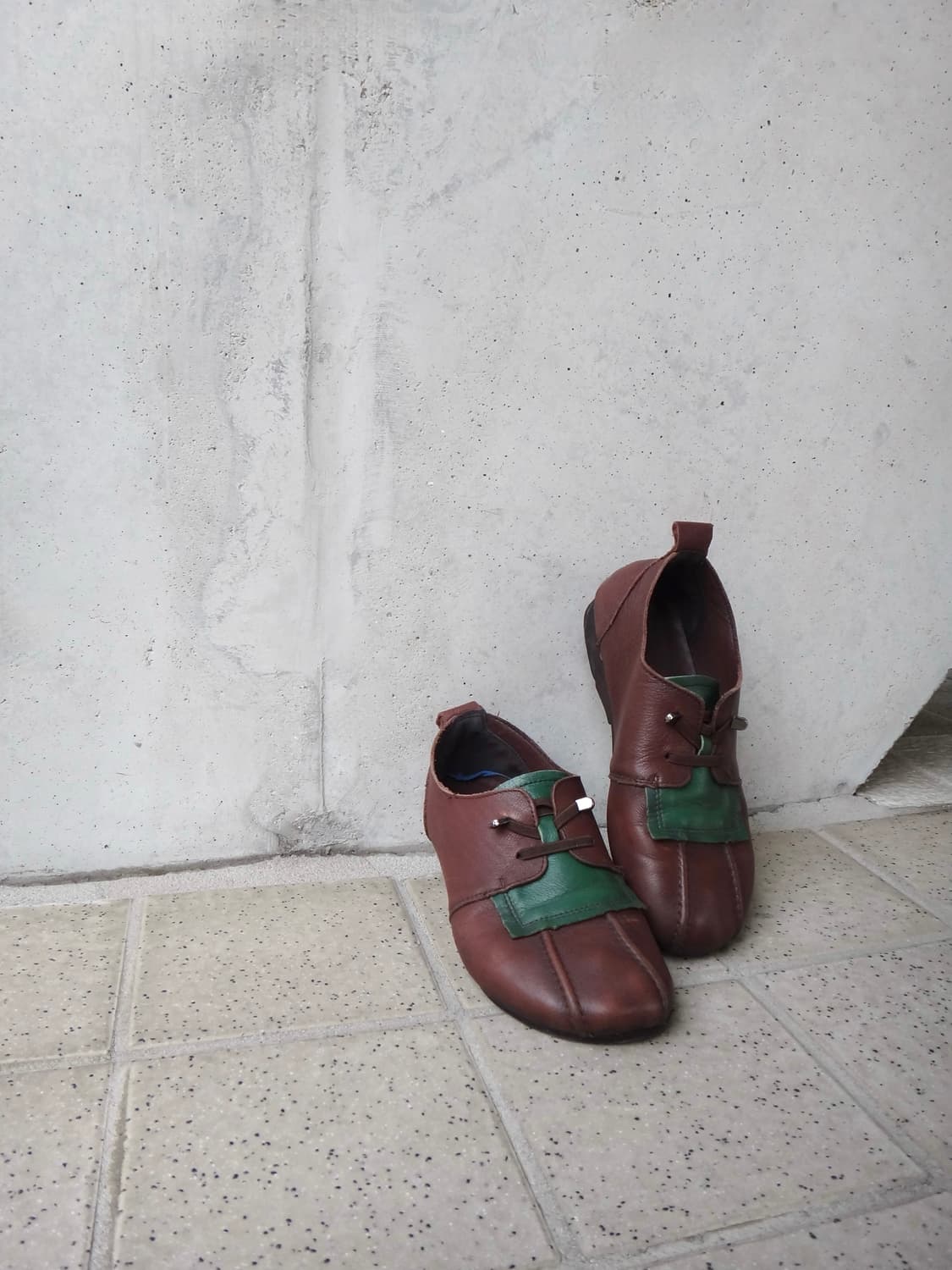 Patch leather moc flat shoes  상품이미지1