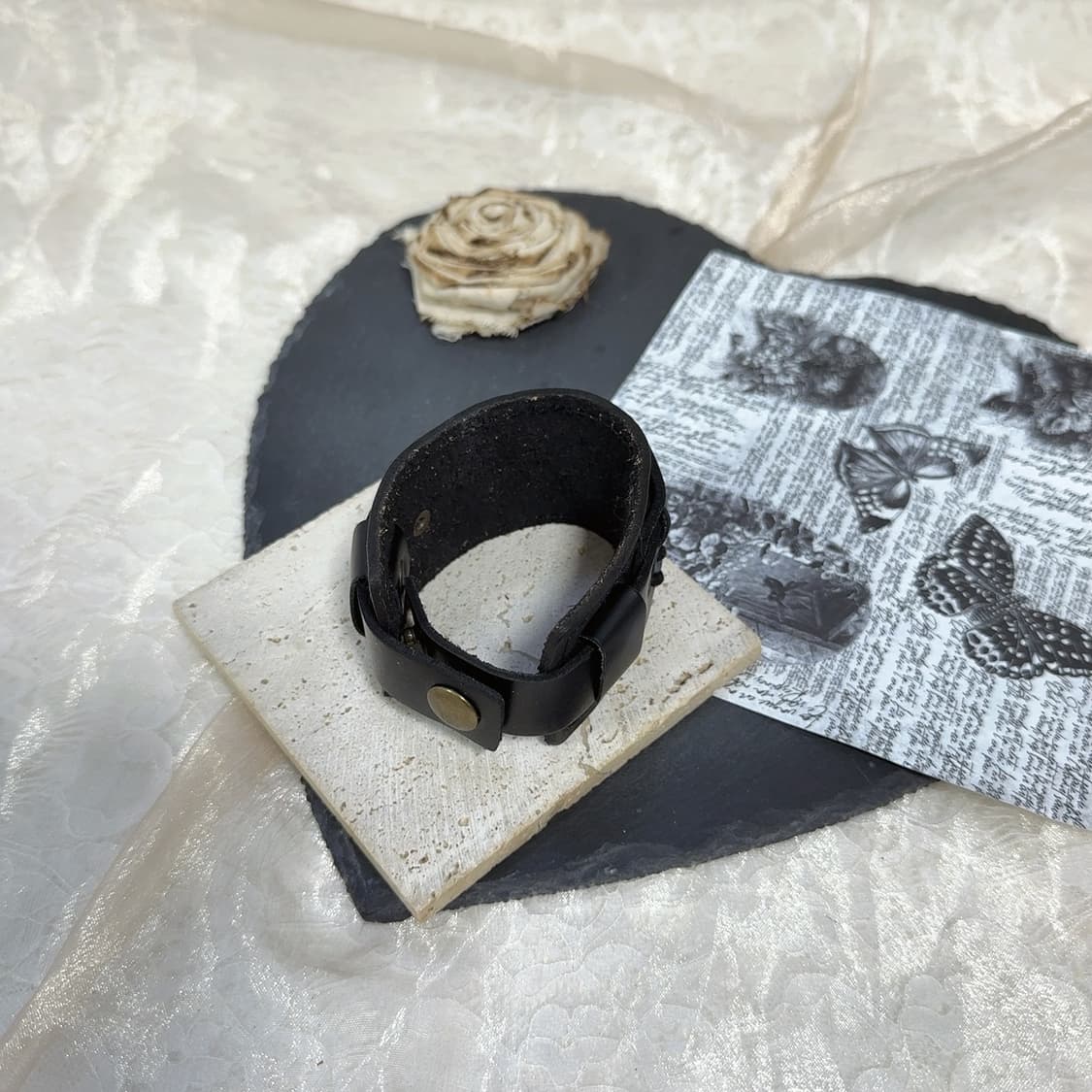 빈티지 블랙 쇠가죽 팔찌 상품이미지4