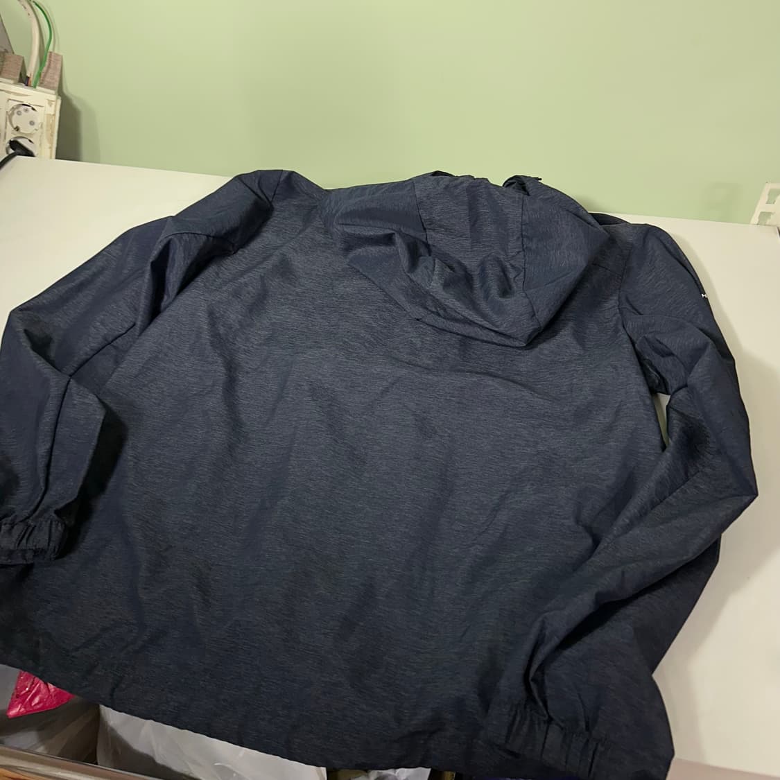 95 M 네파 다크네이비 후드탈부착 경량 등산 바람막이 상품이미지5