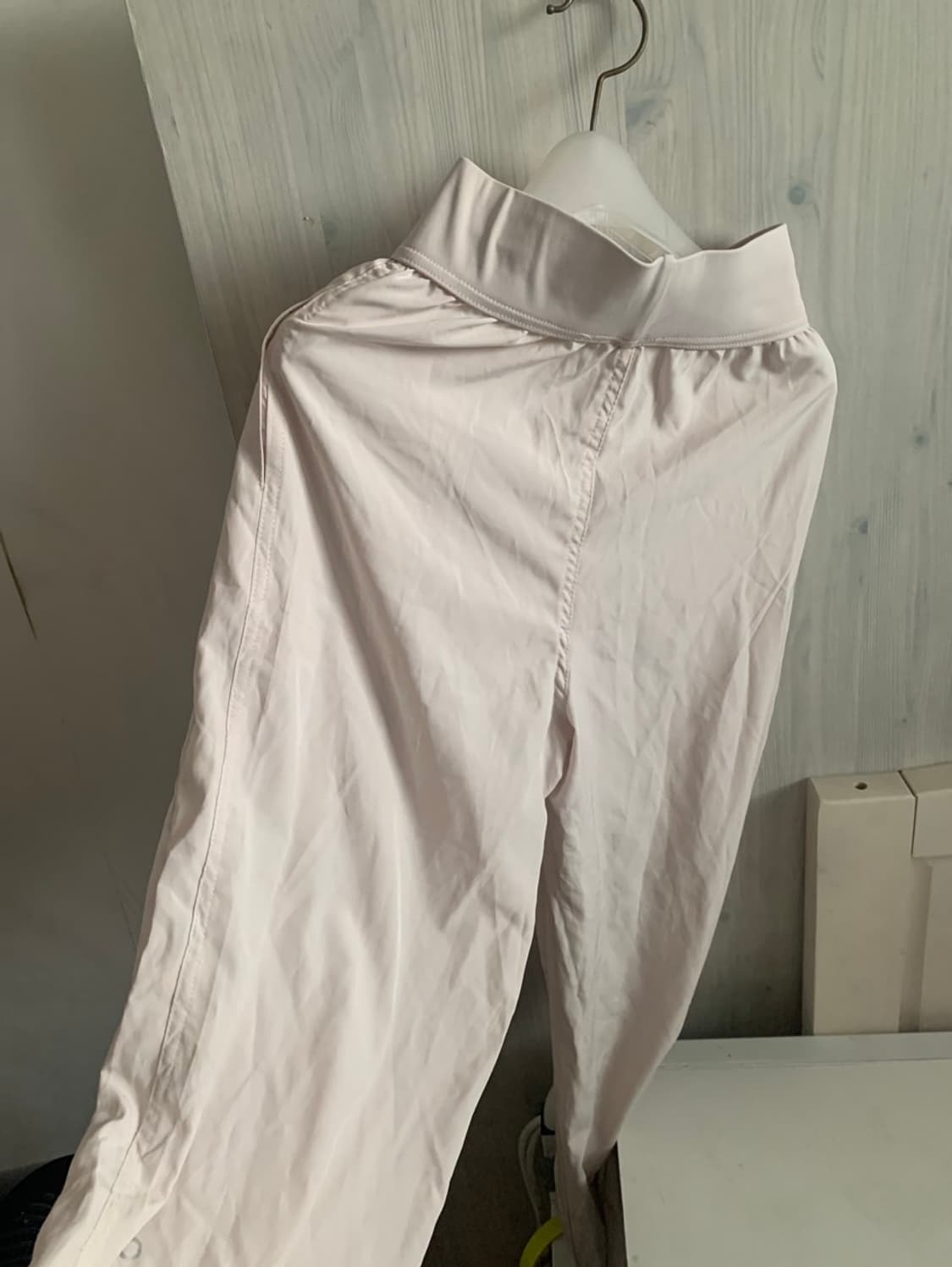 Alo pants 알로 밴딩 팬츠 바지 상품이미지2