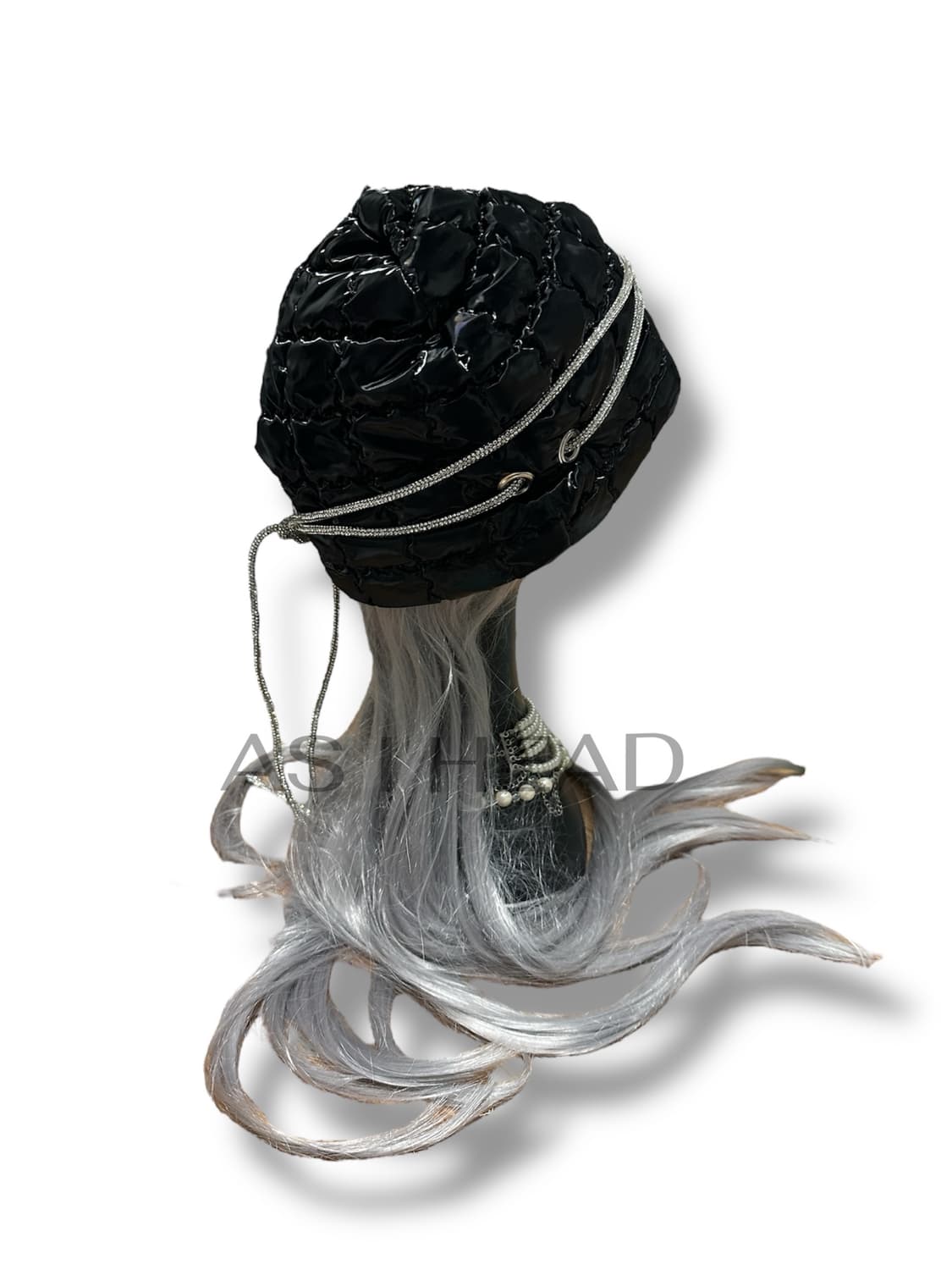 유광 퀄팅 패딩 아일렛 핸드메이드 비니 상품이미지4