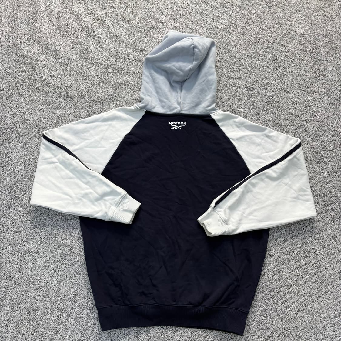 XS 리복 오아이오아이 콜라보 후드티 0309J 상품이미지4