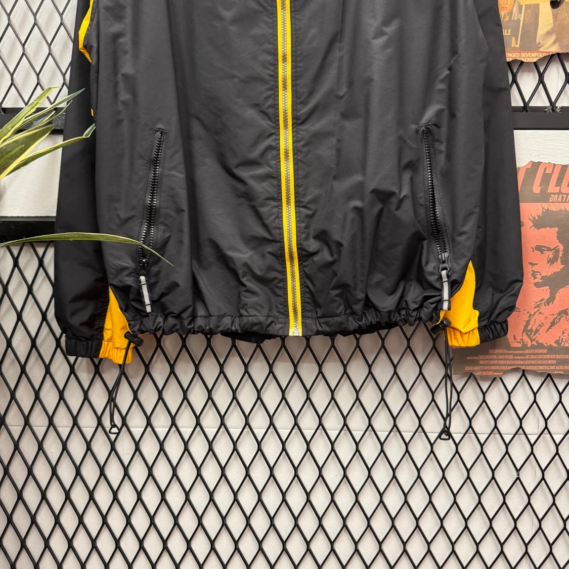 00s 나이키 올드스쿨 바람막이 후면 자수 포인트 옐로 블랙 상품이미지4